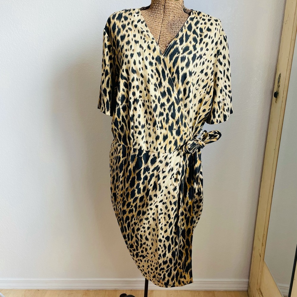 Vintage 100% Silk Cheetah Print Wrap Dress